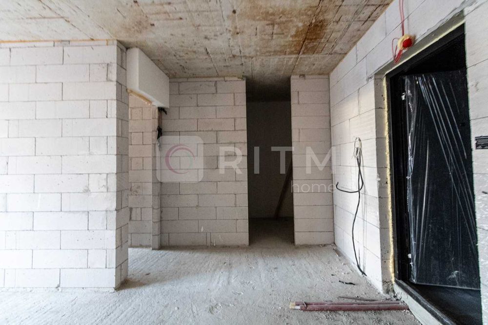 Простора 2-кімнатна квартира 66 м² у сучасному ЖК Manhattan UP