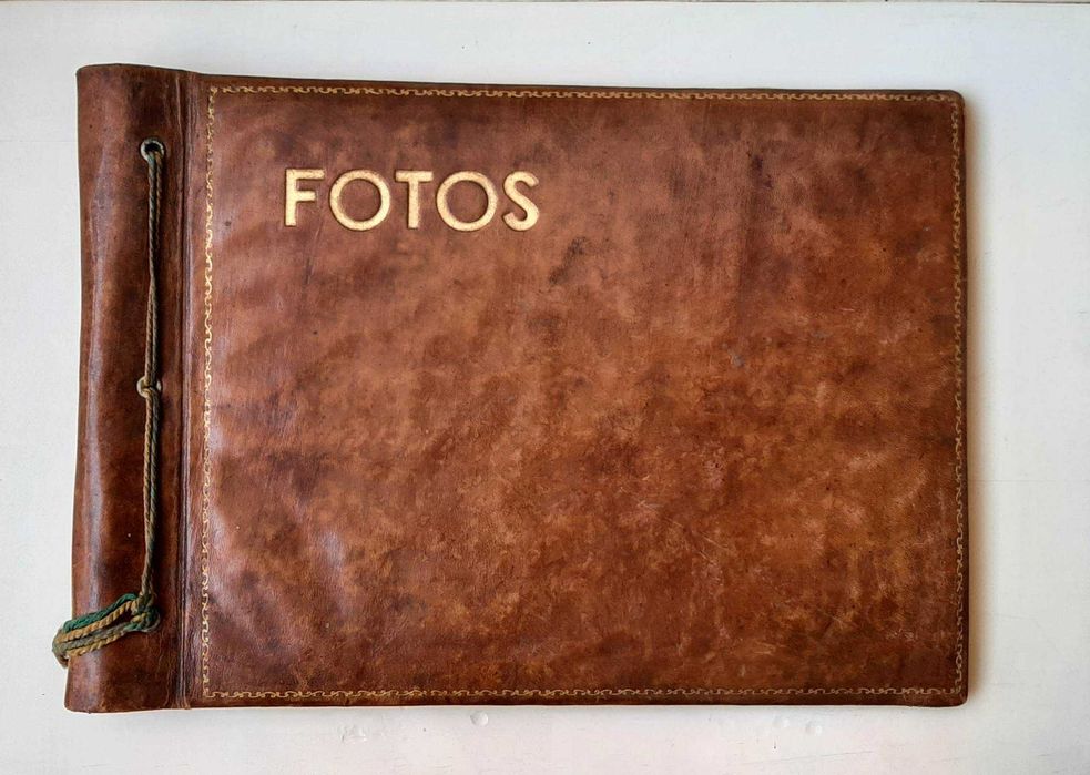 2 Capas de álbum de fotos, antigas em cabedal