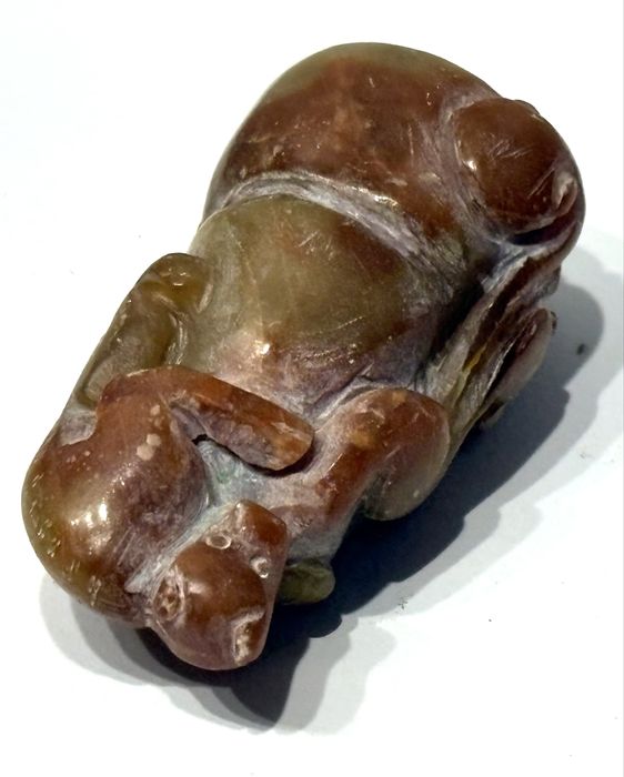 escultura asiática vintage animal mitológico esculpido em jadeite