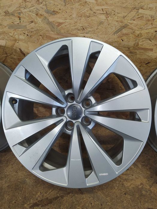 Felgi alu 19" Audi Q8 SQ8 Q5 A5 A6 A7 8.5" 5x112 ET20 66.6 4M8601025
