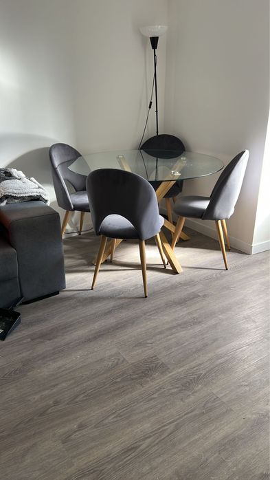 Conjunto mesa+cadeiras