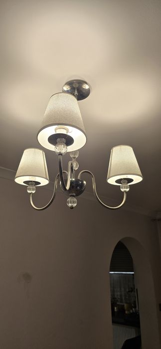 Lampy żyrandole kinkiety komplet