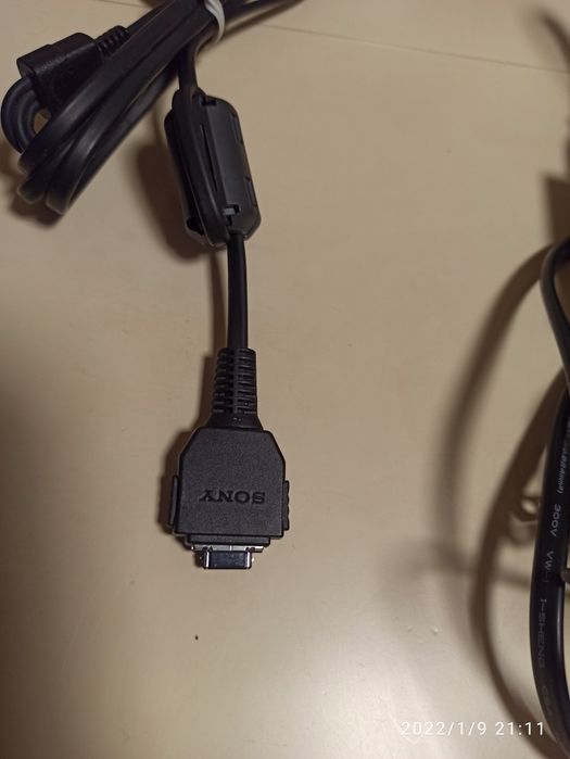 Sony кабель USB и блок питания для камеры 5V 1500 ma.