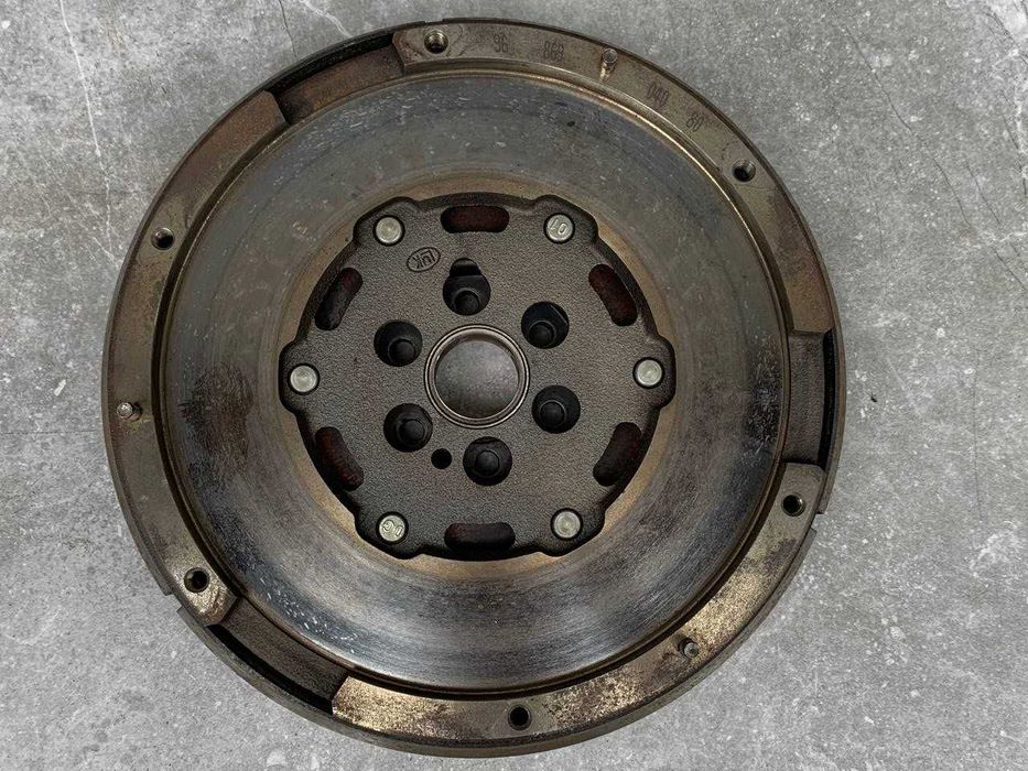 Комплект зчеплення Демпфер Peugeot 308 3008 208 207 2008 1.6 HDI