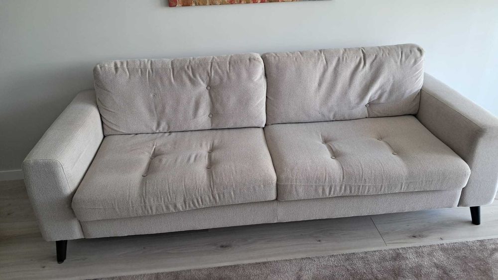Sofá de 3 lugares beje