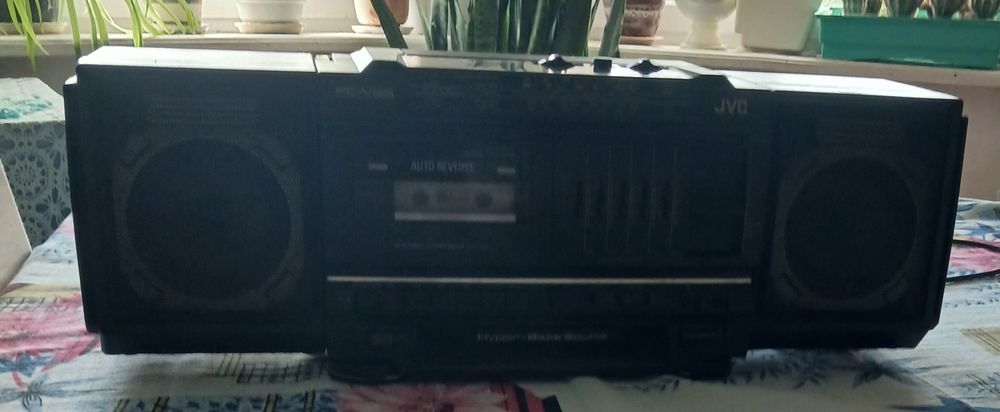 Магнітола JVC PC-RV55W (Японія, 90-ті) робоче радіо, рідні колонки