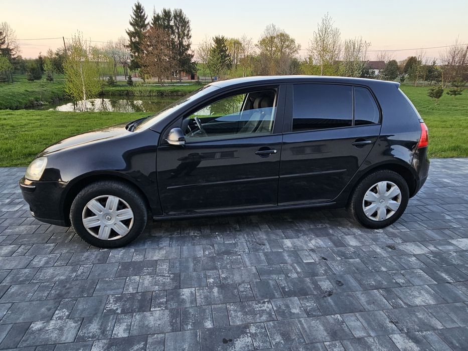 Volkswagen Golf 5 2.0 tdi 140km 2003 rok, climatronic