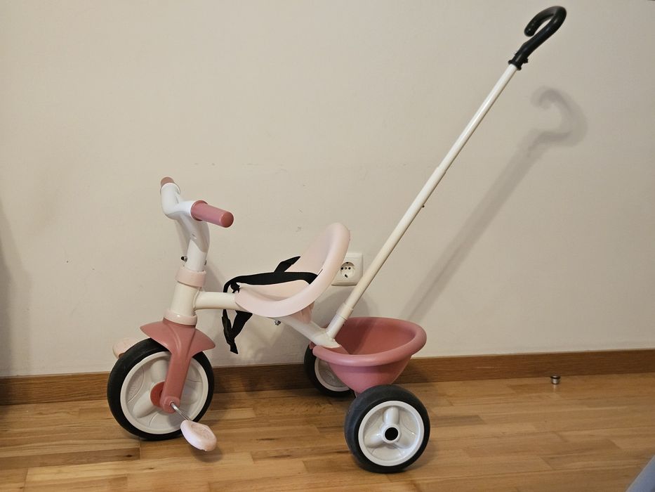 Triciclo smoby menina