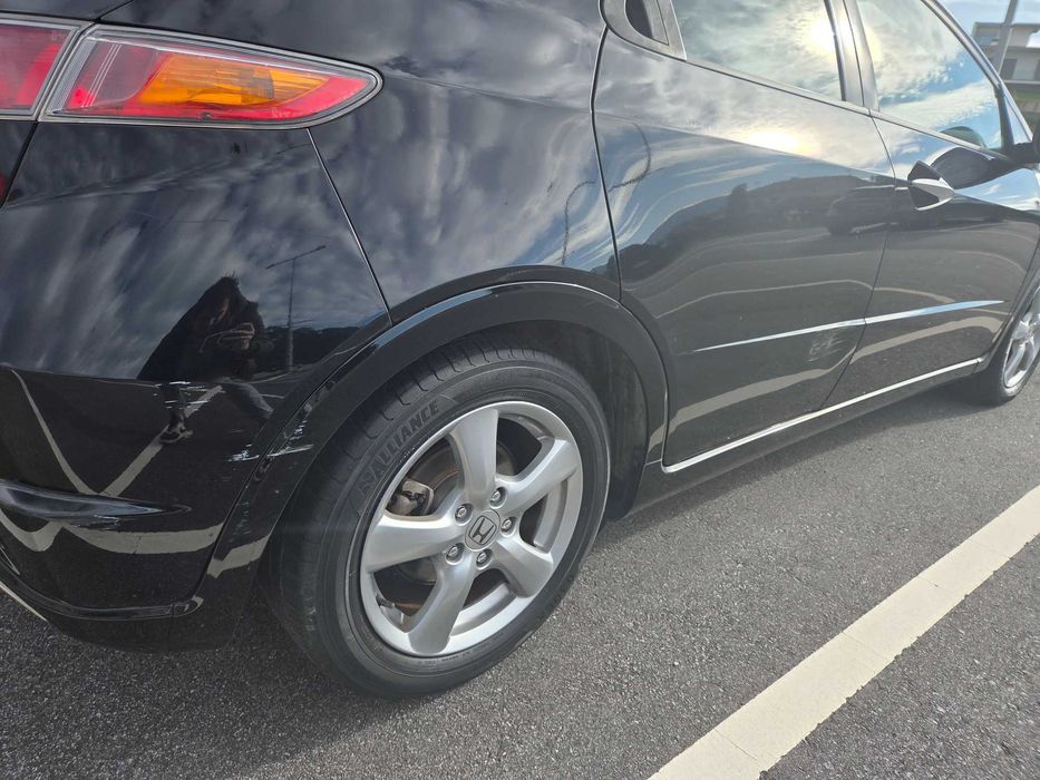 Honda Civic 2006 - gasolina e manual