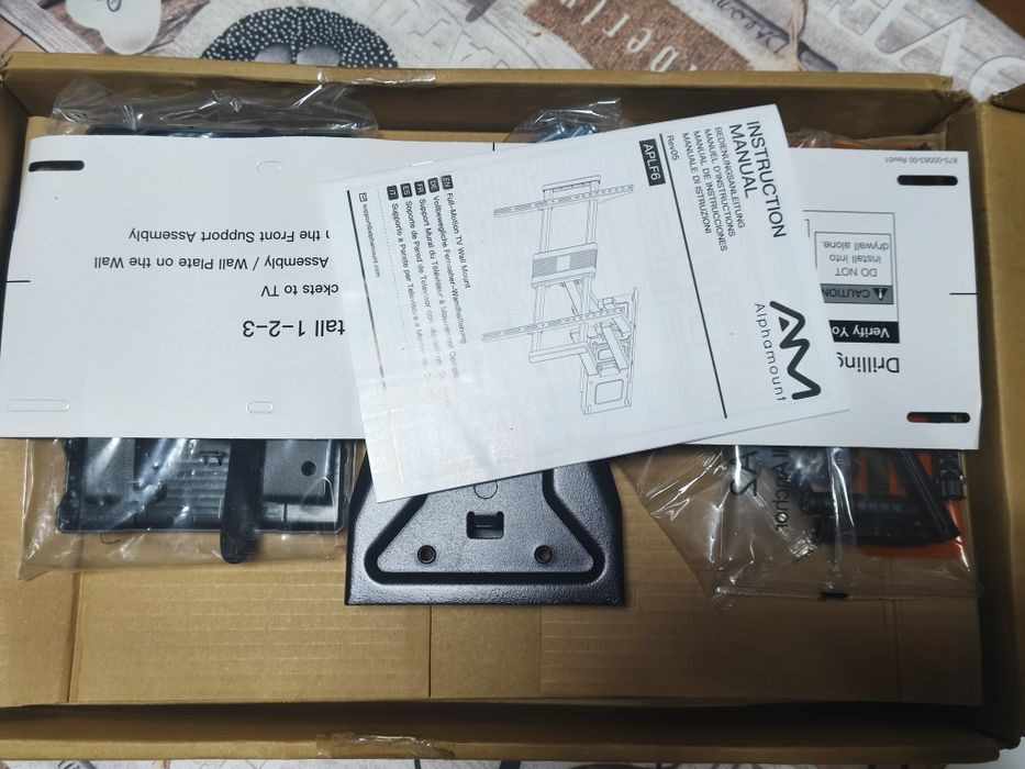 Suporte articulado TV Alphamount APLF6