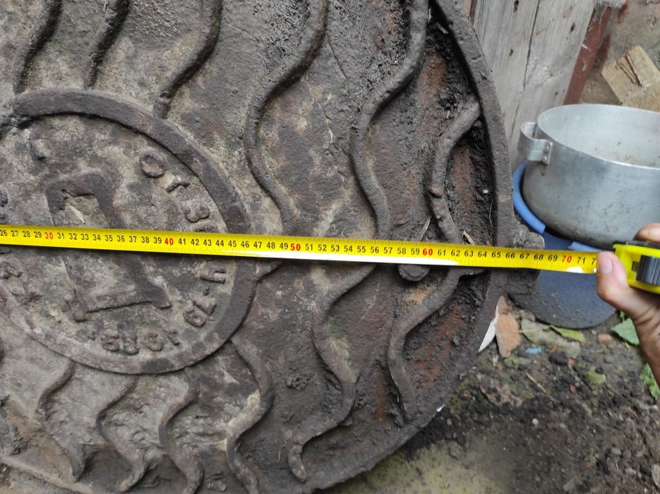 Люк каналізаційний