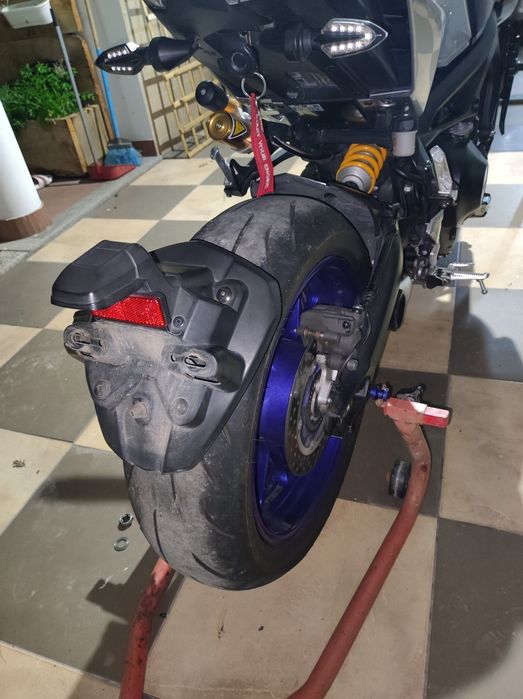 Suporte de matrícula MT 09 2°geração
Original 
Com luz de matrícula e