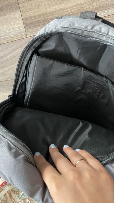 Рюкзак для ноутбука 2 шт. Ціна в описі