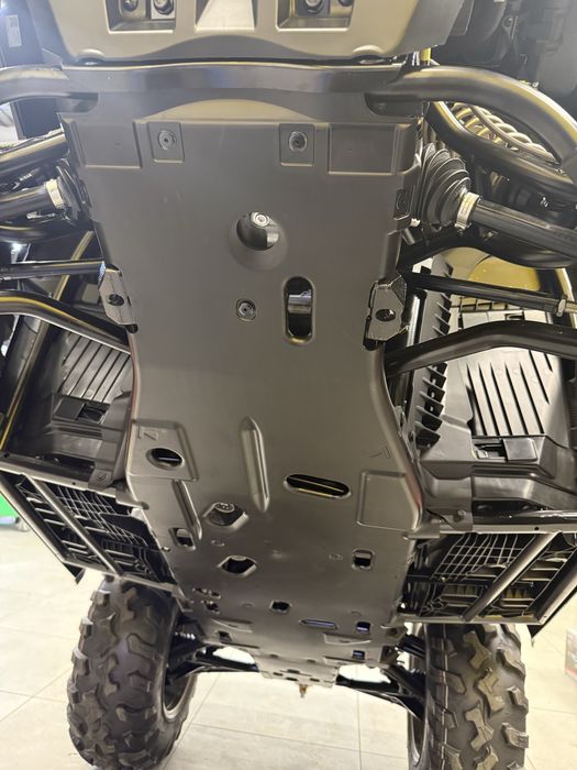 Захист днища для BRP Can-Am Outlander.