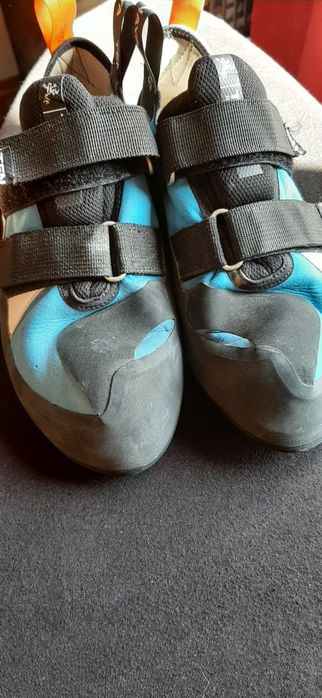 Pés de gato Tenaya 39