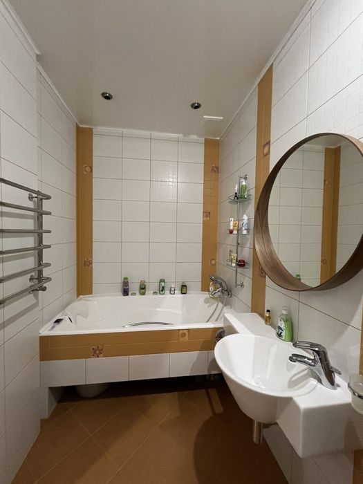 Продаж 2к повнометражної квартири центр міста  Вознесенівський