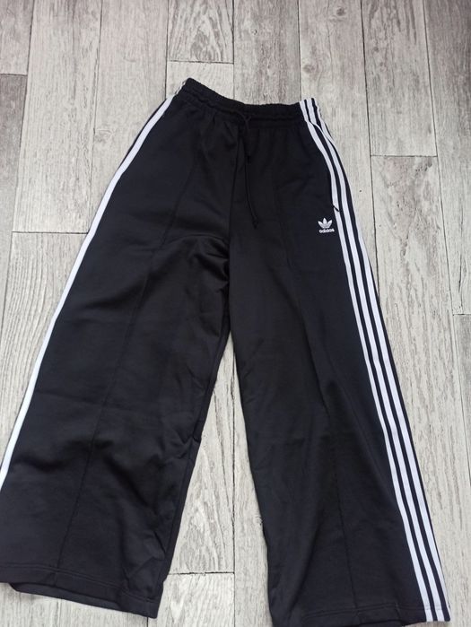 Спортивні штани оверсайз