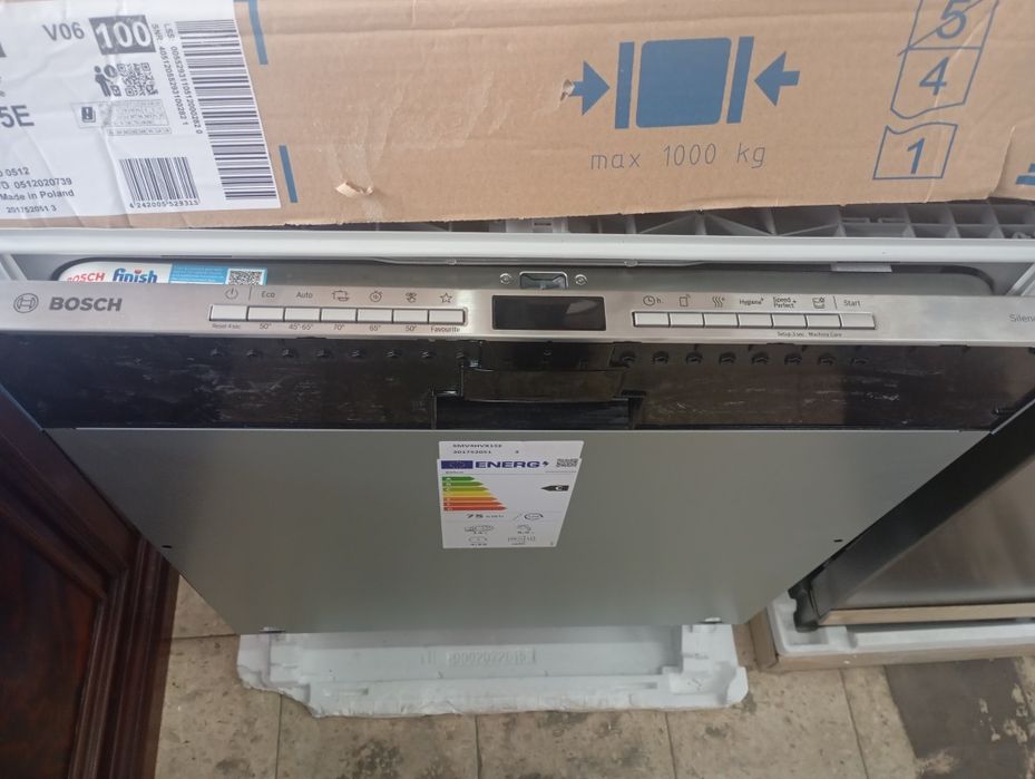 Máquina loiça encastre Nova Bosch