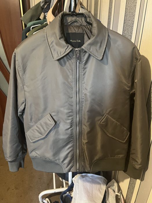Жіночий бомбер massimo dutti S