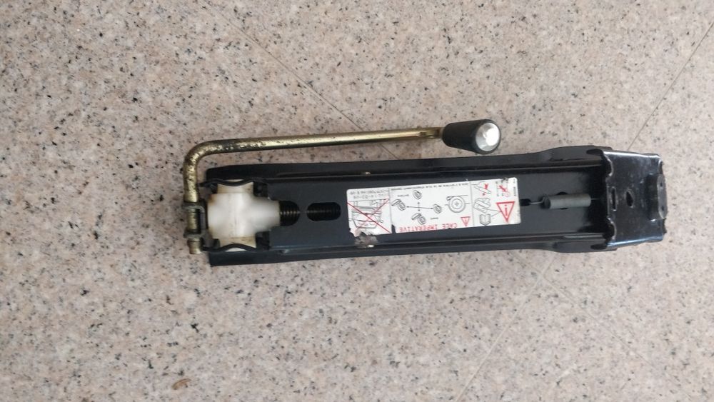 Macaco para modelos da Mercedes benz