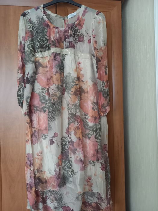 Sukienka w kwiaty zwiewna made in Italy rozmiar L