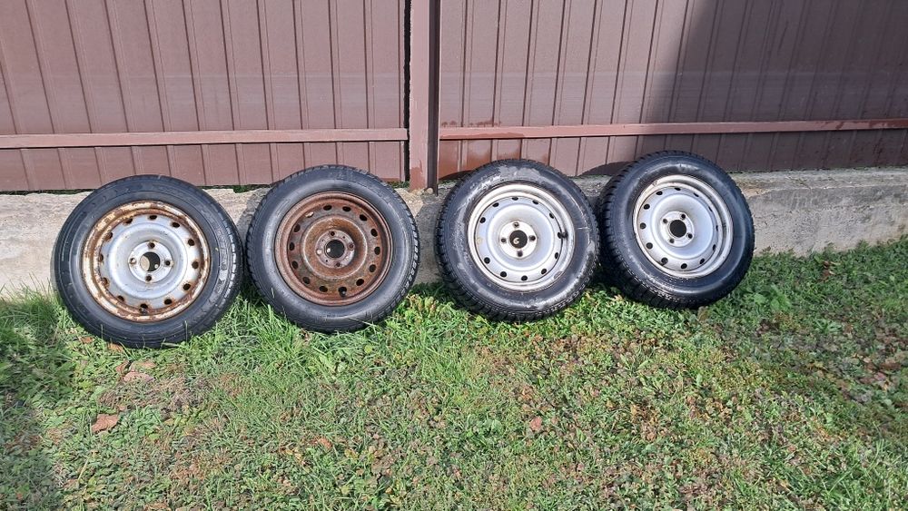 Продав диски з резиною 175/70 r14. Стояли на Berlingo.