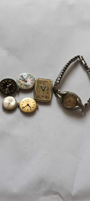 zestaw mechanizmow szwjcarskich dwa chodza bore i inne