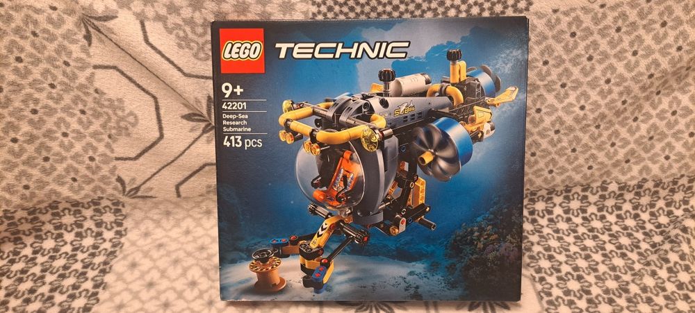 Nowe Klocki Lego Technic 9 + 42201  Badawcza Łódź podwodna