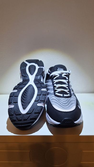 Кросівки Nike Air Max TW, US11 E45 29CM,  DQ3984 001