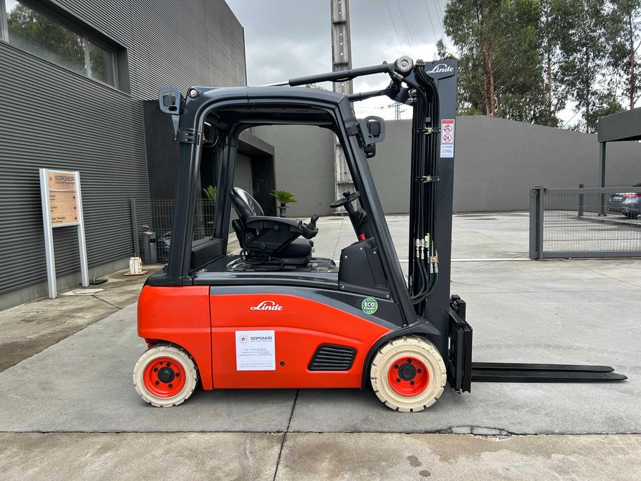 Empilhador Elétrico Linde E20PL-01 2000 Kgs