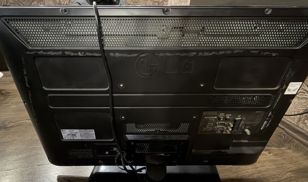 Телевізор LG 32