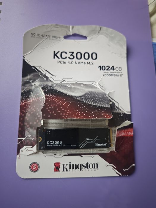 Kingston KC3000 1 TB, ssd