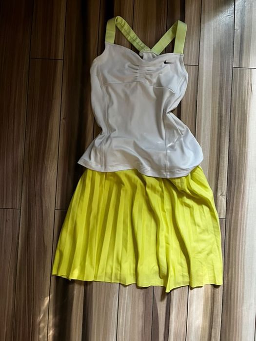 Майка топ спортивна Nike