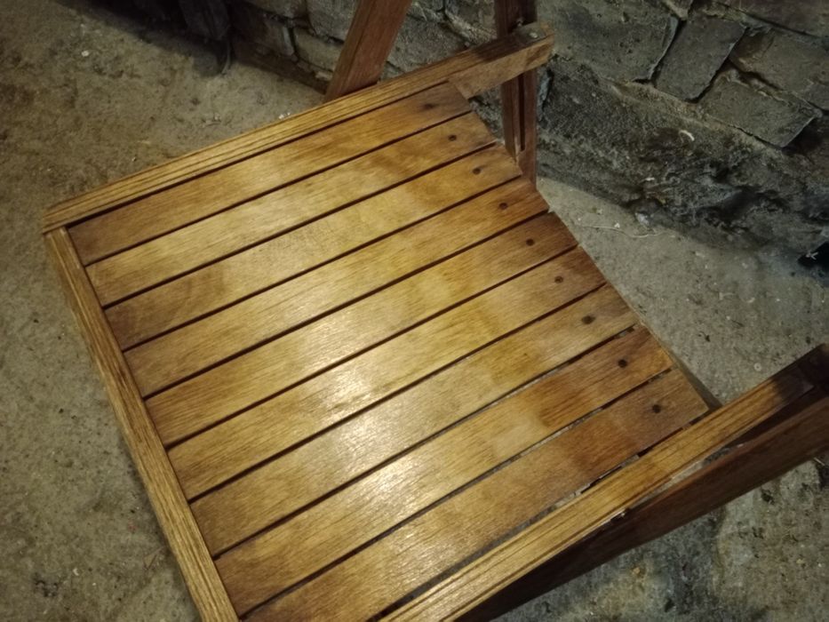 Krzesło składane ze sklejki