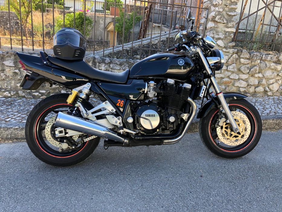 Yamaha XJR 1200 (1995)