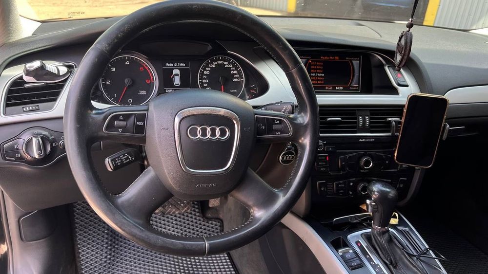 Продам Ауди а4 R8