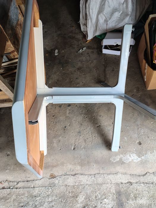Mesa quadrada cor cinza