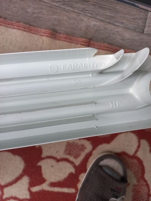 Продам три секції радіатора