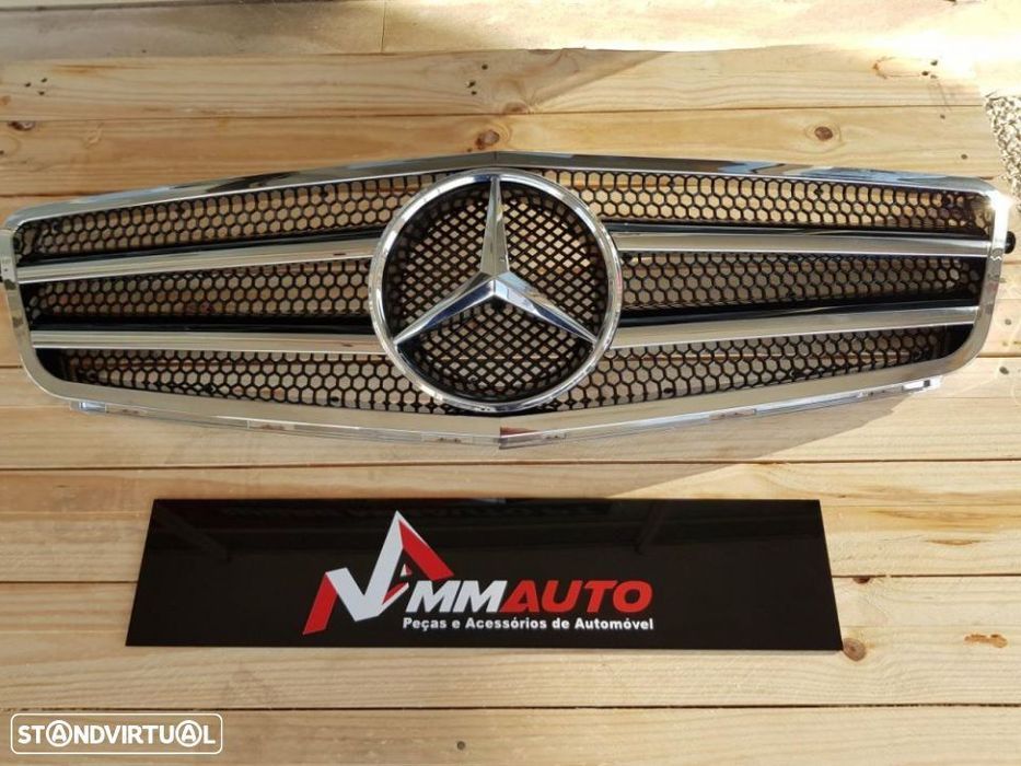 Grelha Mercedes W204 C63 AMG 2 Lâminas