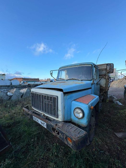 Газон самоскид в робочому стані