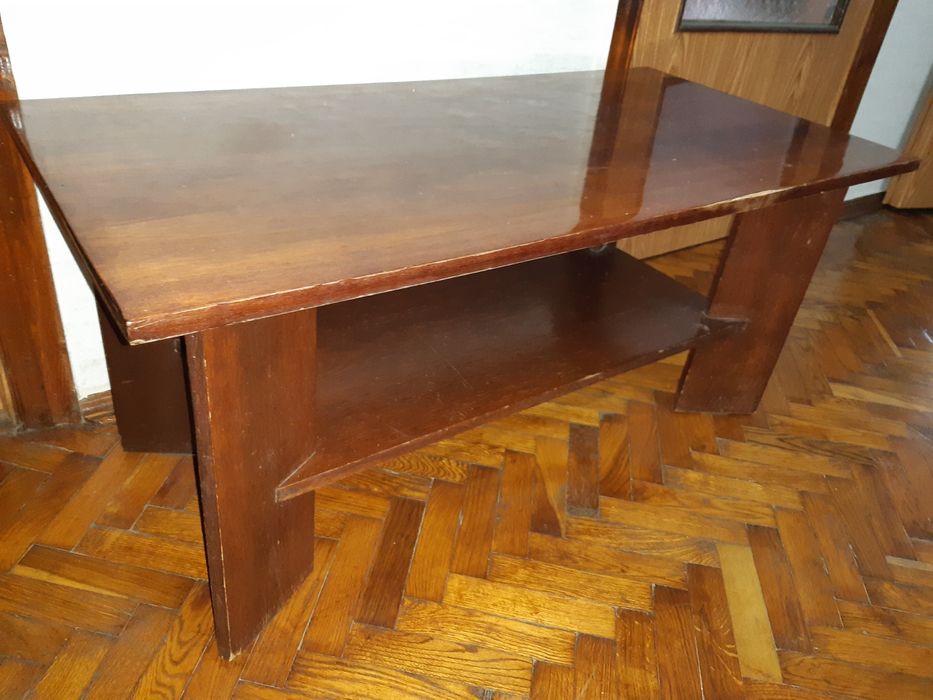 Стіл журнальний.Тумба , антресоль.