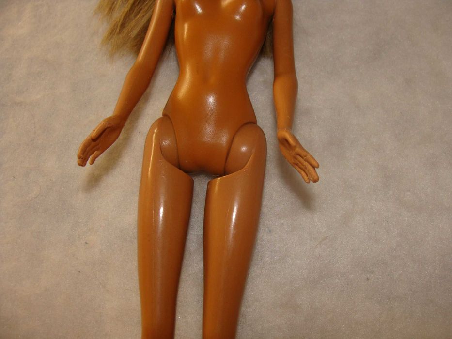 Barbie Cali Girl (Ref. G8663)
