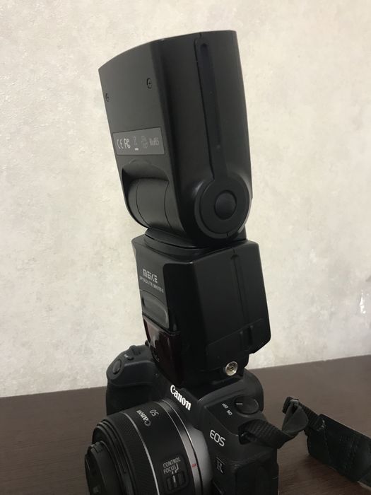 Продам спалах Meike for Canon / Nikon / Sony 570II