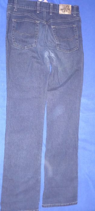 Джинси на хлопця