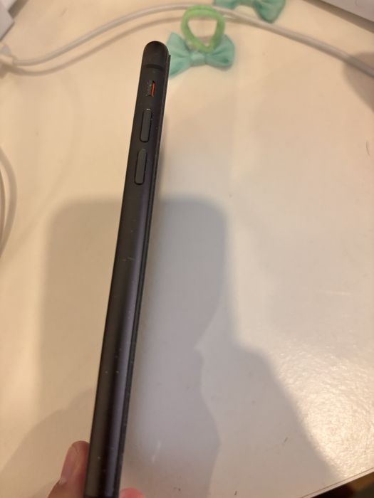 Iphone 11 usado.