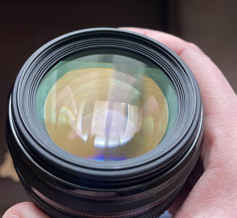 Обʼєктив Canon EF 85 mm f/1,8 USM