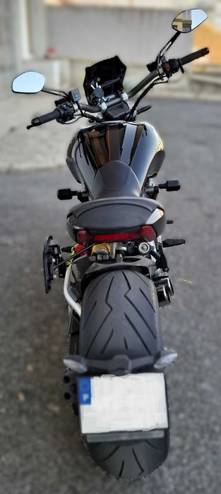 Ducati XDiavel S com suportes e malas Hepco & Becker