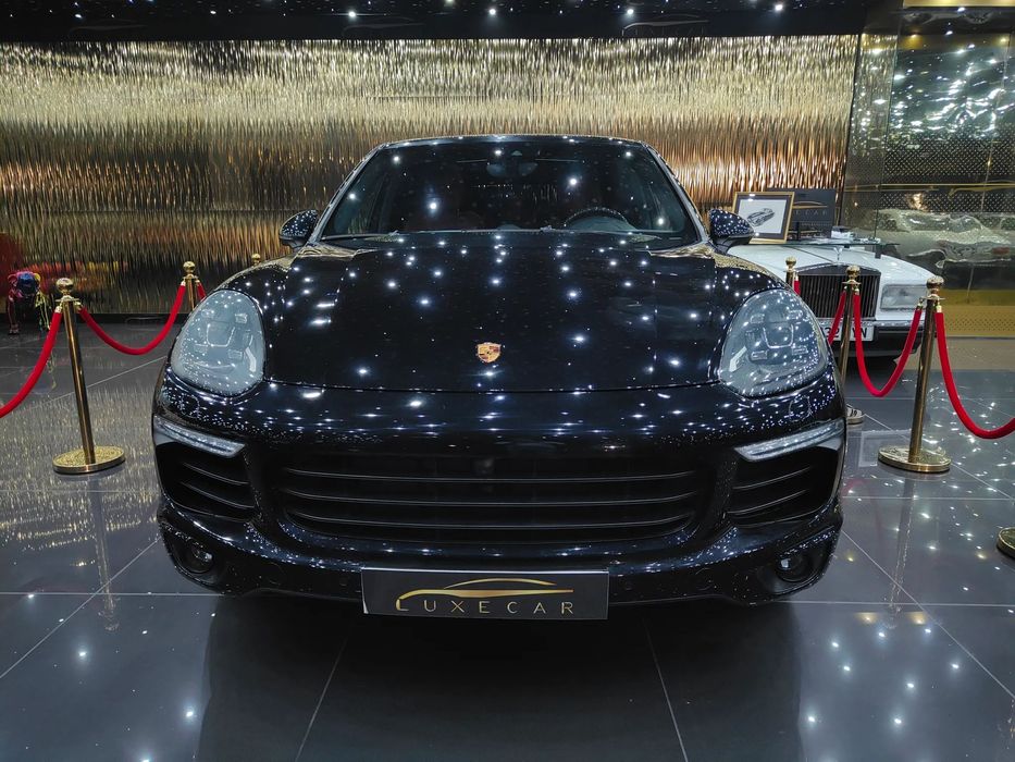 Porsche Cayenne S E-Hybrid Platinum Edition