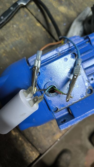 0,18 квт 25 об. 220в. Мотор редуктор. Электродвигатель с редуктором