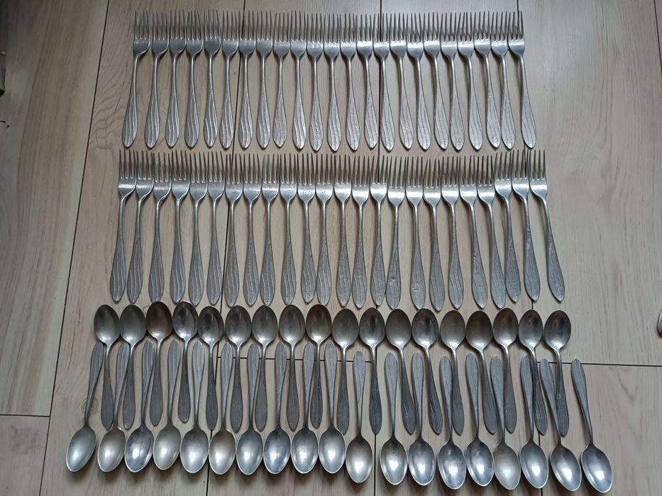 Duży zestaw sztućców FNS z PRL